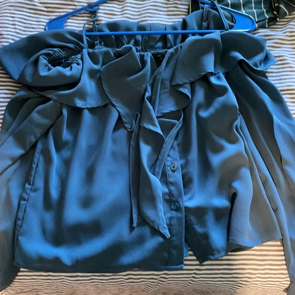 Bran new off shoulder blouse